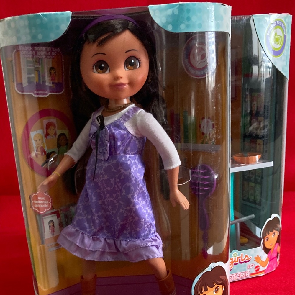 Dora the explorer Dora doll and School Cafeteria Play-set, Girls Mattel New
